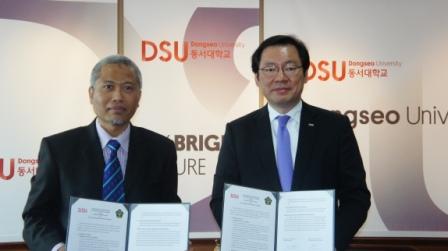 Rektor UNISSULA Tandatangani Memorandum Of Agreement Dengan Dongseo University Korea